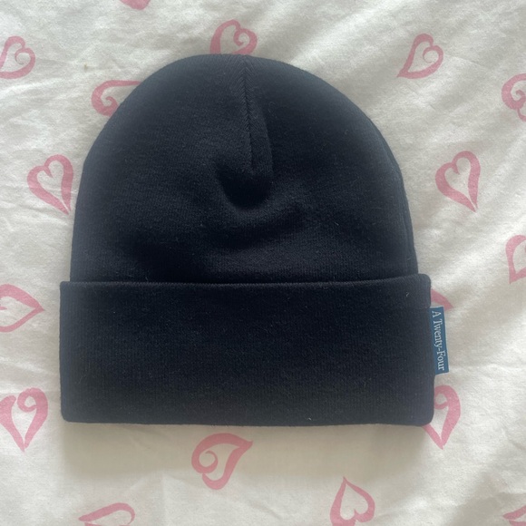 Men's Black A24 Films Beanie Hat - Picture 1 of 4